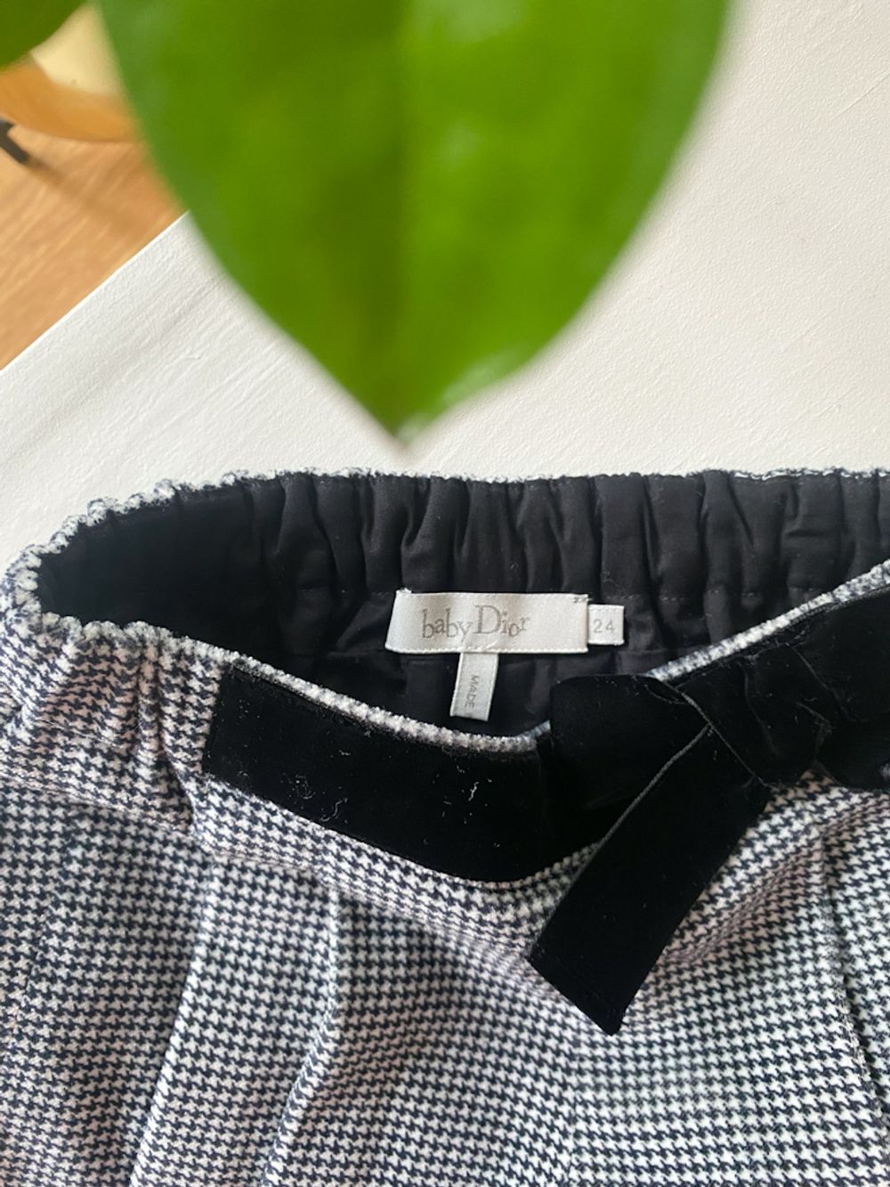 Новые бархатные шорты Dior, 92
