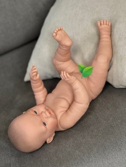 Кукла для девочки виниловая 45см Хьюго без одежды (45001)