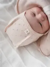 Чепчик "Нюд" из ажурного хлопка 0+