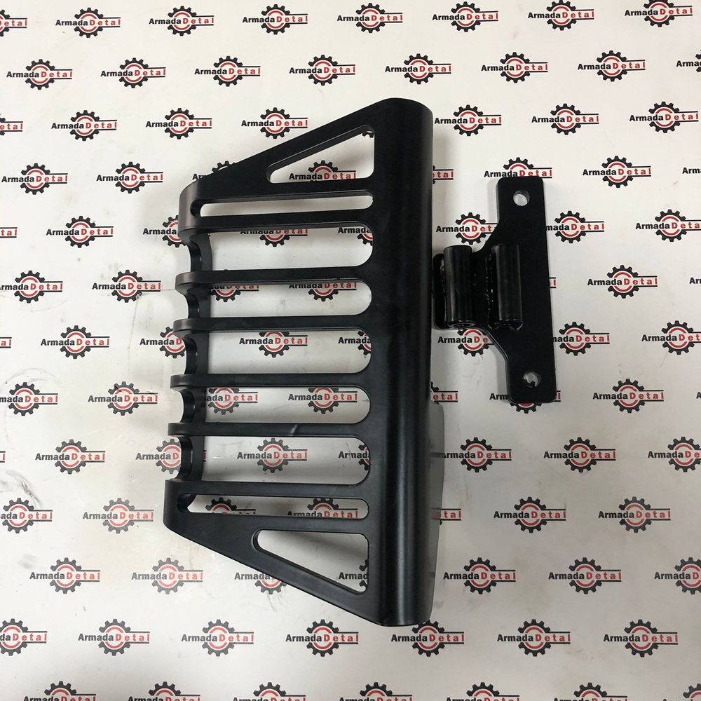 Защита заднего фонаря на петлях (правая) | 128/F5385 | Spare Parts
