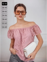 Кружевная блузка с открытыми плечами