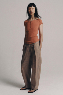 ZARA ФУТБОЛКА С ЛЬНОМ И ПУГОВИЦАМИ, ТЕРРАКОТОВЫЙ