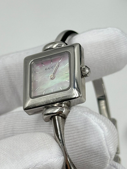 Часы Gucci 1900L