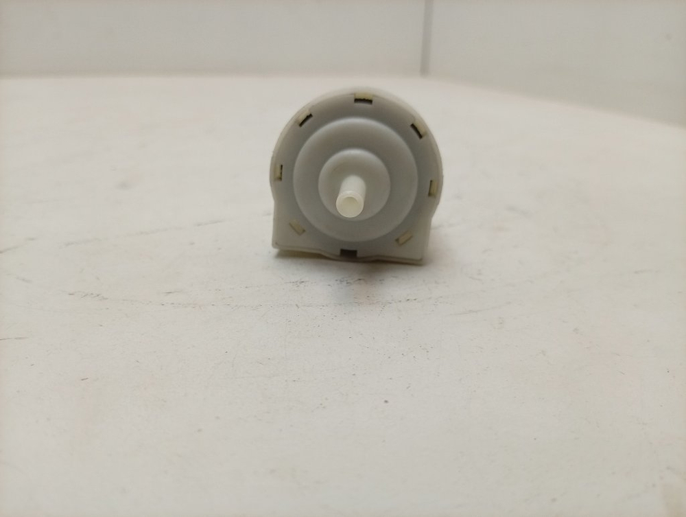 WLK24271OE/04 кт30 Датчик уровня для стиральных машин Bosch Siemens D882 9000709431 б/у