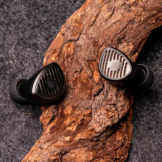Kiwi Ears Septet Steel