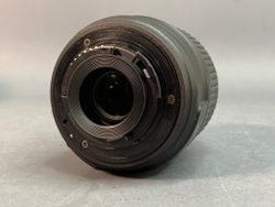 Nikon D3100 kit 18-55mm 9.650 кадров