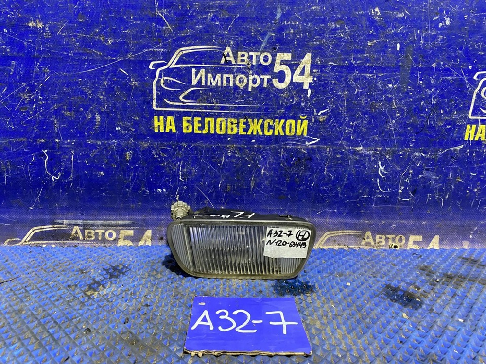 Повторитель в бампер левый NISSAN CEFIRO 1995