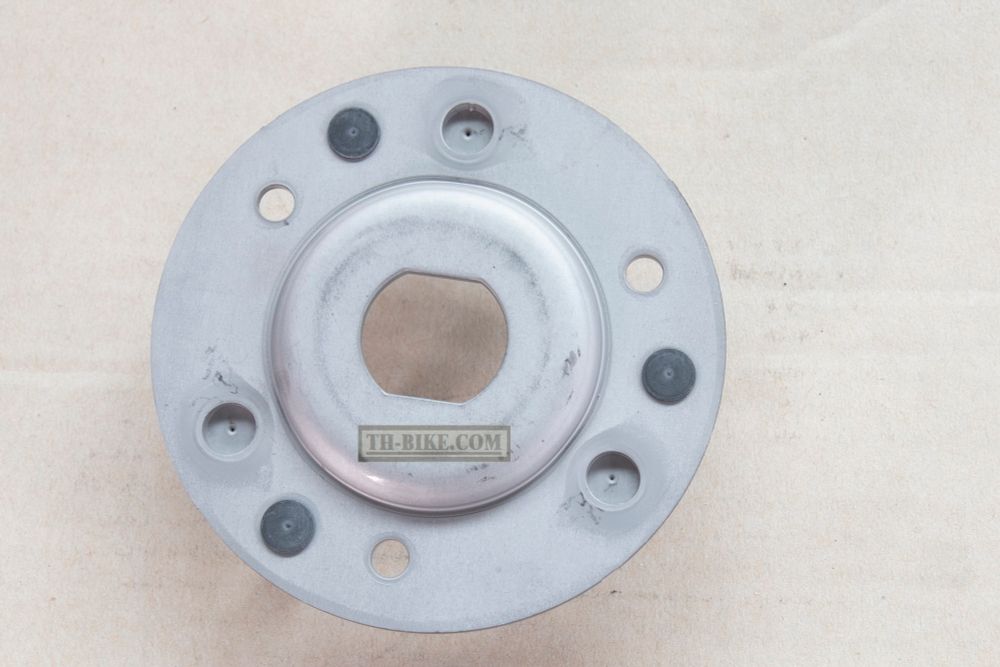 22350-KVB-900. PLATE COMP., DRIVE