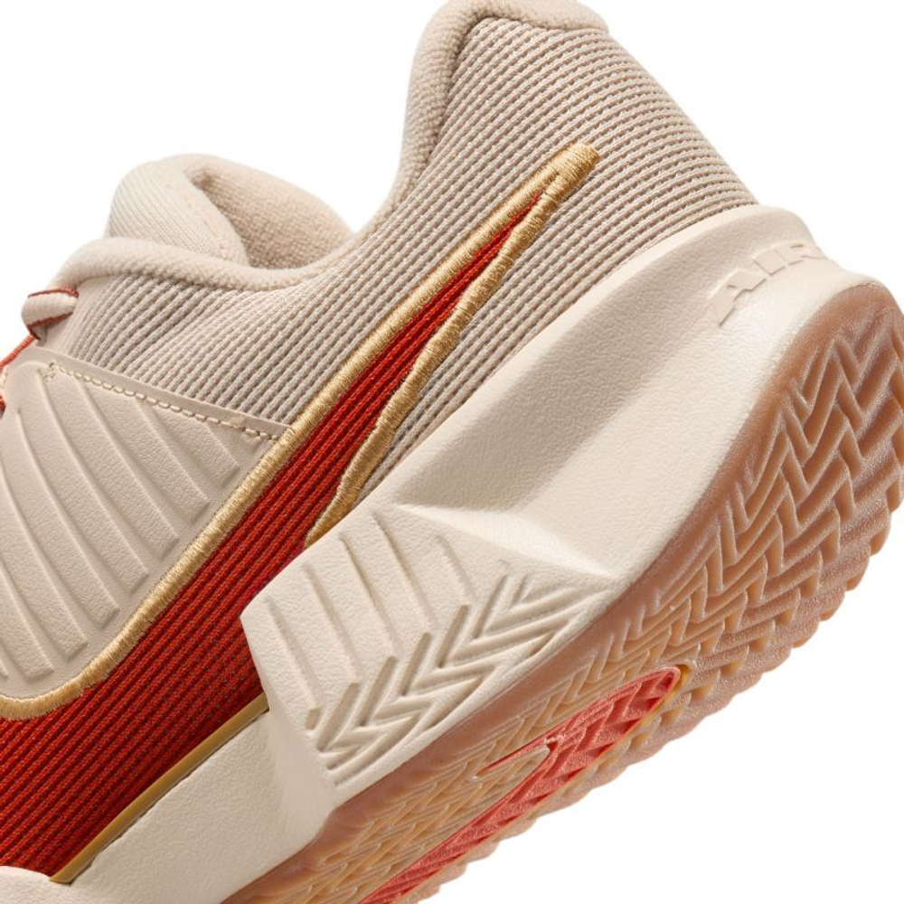 Женские Кроссовки теннисные Nike Zoom GP Challenge Pro Clay Premium - Бежевый
