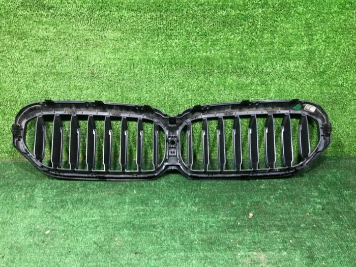 Решетка радиатора BMW 5er G30 (2020-2023)