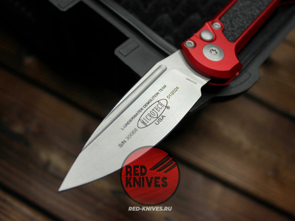 Нож Microtech LUDT Gen III Standard S/E RED - клинок серый, красная рукоять