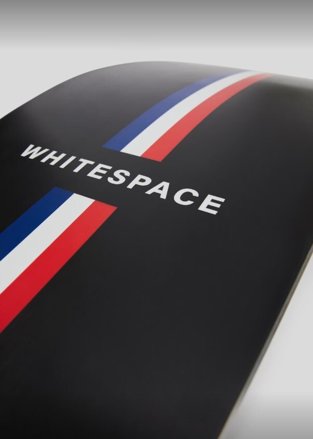Сноуборд Moncler Grenoble x Whitespace