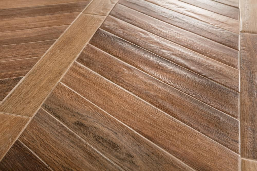 Rondine Vintage Dore Chevron 7.5x40.7
