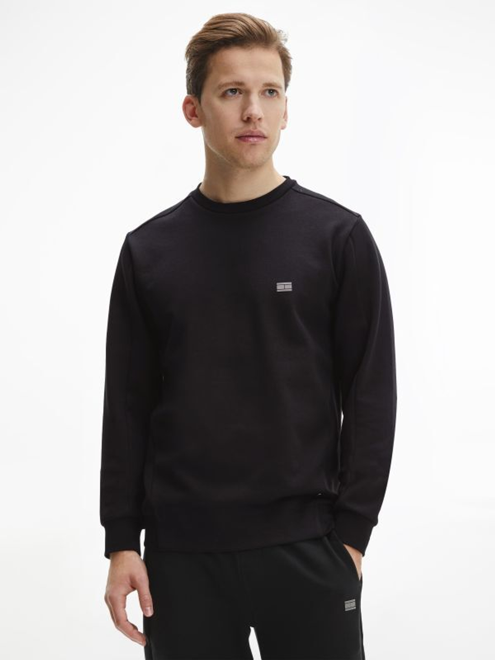 Мужская теннисная кофта Tommy Hilfiger Tech Essentials Crew - черный
