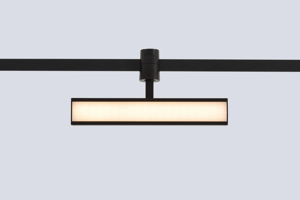 Светильник трековый для гибкой магнитной системы Crystal Lux CLT 0.37 001 10W BL SMART