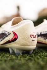 Бутсы Nike Phantom 6 Low Elite FG