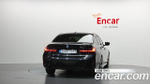BMW 3-Series 320i M Sport — 2025