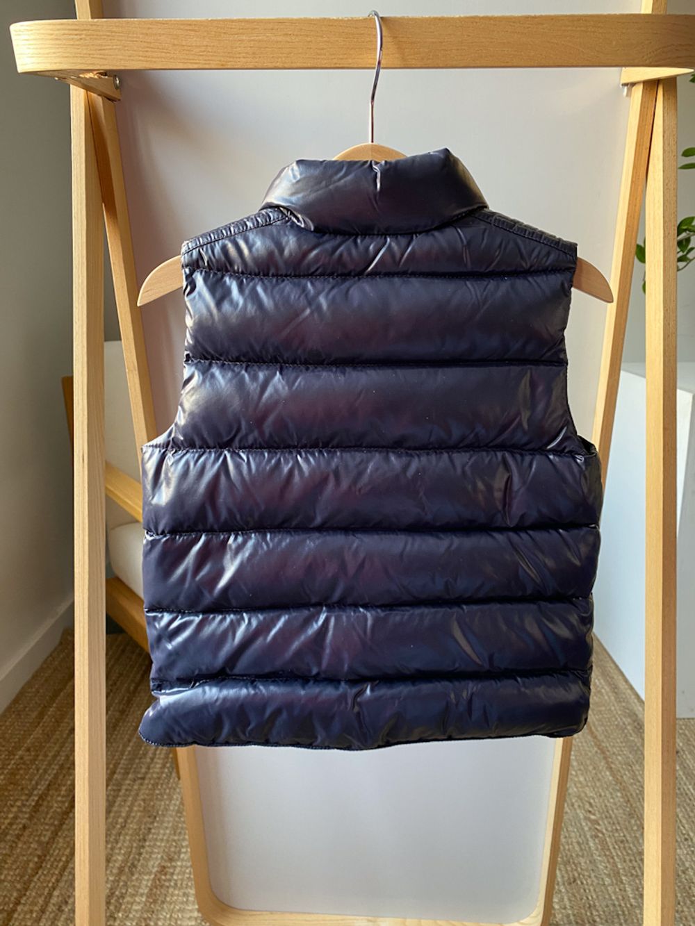 Пуховой жилет Moncler, 98