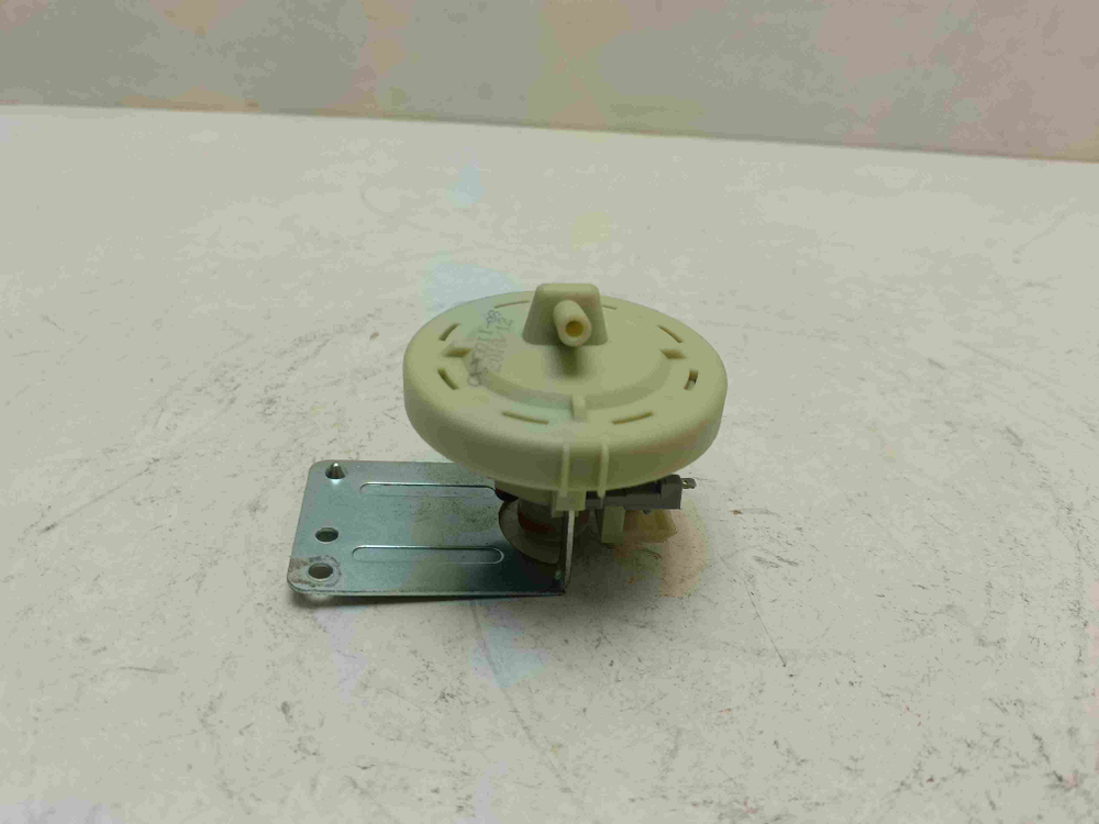 AWO510D кт238 Датчик уровня воды стиральной машины Hansa AWO510D б/у 6кг 1000 об/мин