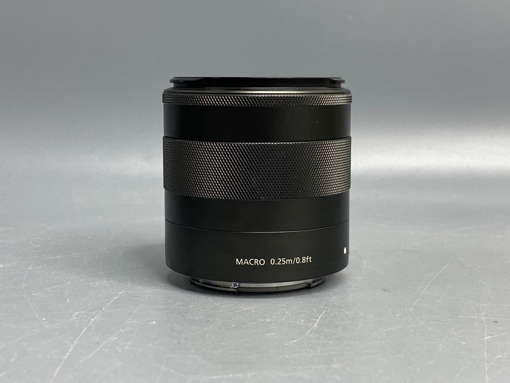 Canon EOS M Kit 18-55mm IS STM