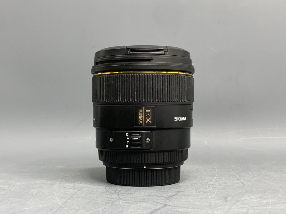 Sigma 85mm f/1.4 Sony A