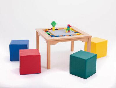 Стол игровой Jakobs для конструкторов LEGO с 4 мягкими кубами-сидениями