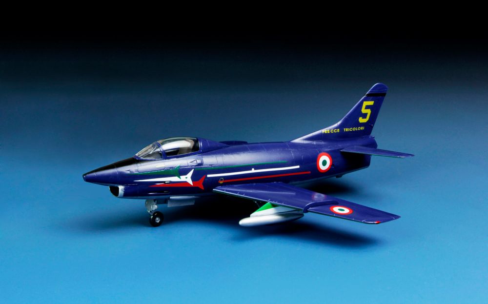 Модель сборная: самолет, G.91R Light Fighter-Bomber 1/72, Meng DS-004