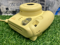 FujiFilm Instax Mini 8
