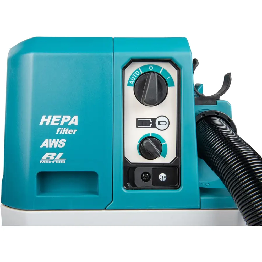 Аккумуляторный ранцевый пылесос Makita VC013GLZ03