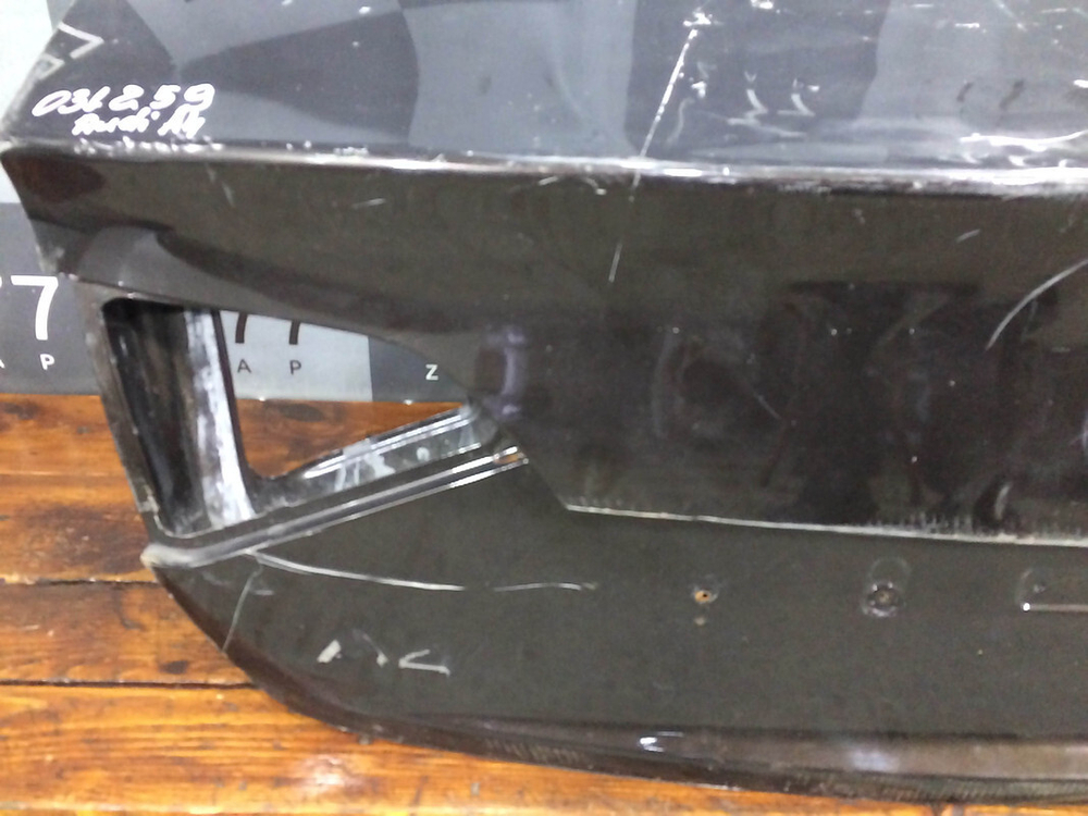 Крышка багажника Audi A4 (B8) 07-12 Б/У Оригинал 8K5827023AE