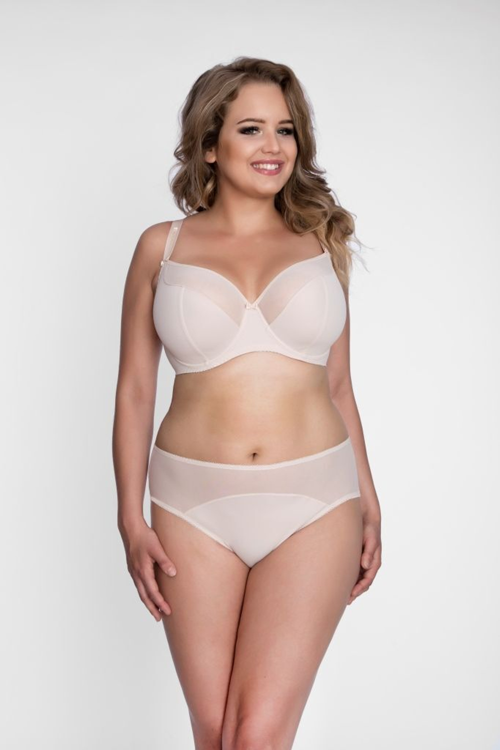Однотонный бюстгальтер на косточках с мягкой чашкой plus size (Размер: 85H) (Цвет: телесный)