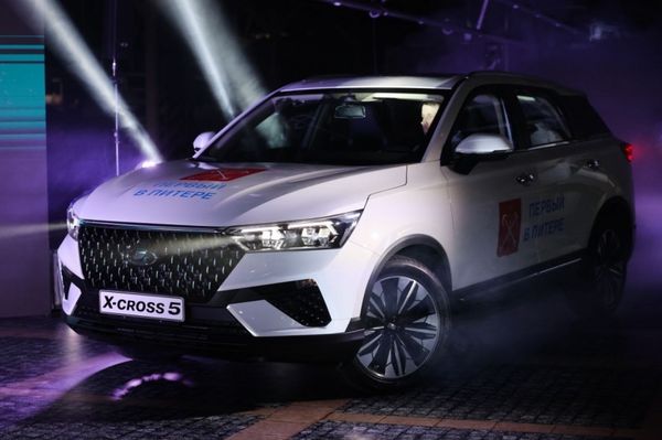 «АвтоВАЗ» приступил к сборке кроссовера Lada X-Cross 5 «АвтоВАЗ» приступил к сборке кроссовера Lada X-Cross 5