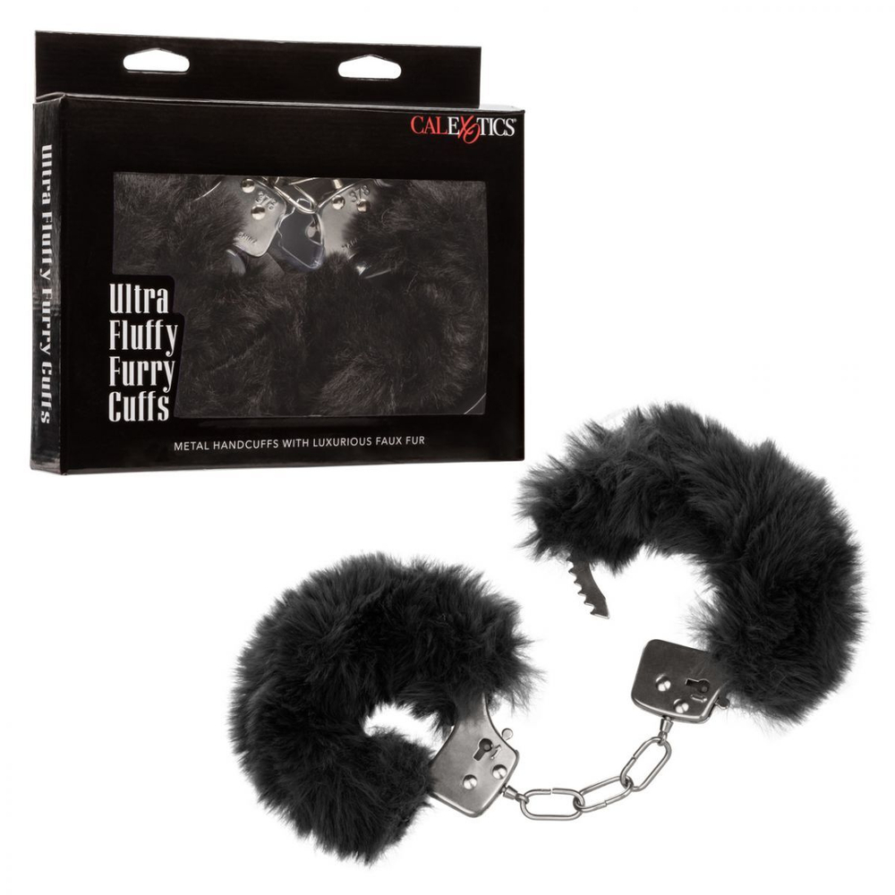 Металлические наручники с черным мехом Ultra Fluffy Furry Cuffs (Цвет: черный)