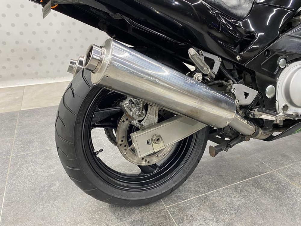 Kawasaki ZZ-R400 2001