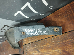Брызговик передний правый Toyota  Corolla (E120) 00-07 Б/У Оригинал 7662102110