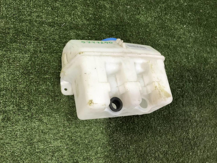 Бачок омывателя Suzuki Jimny 3 (1998-2019)