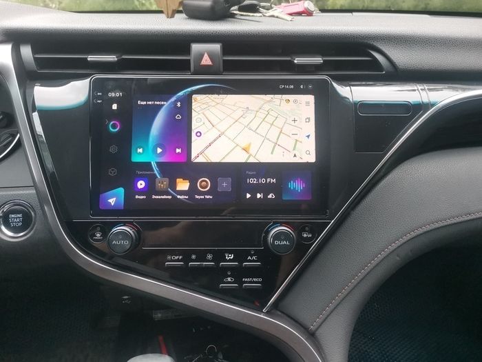 Магнитола для Toyota Camry 70 2017-2021 (без JBL) - FarCar S500-TS20 монитор 10.36" 2K QLED на Android 14, Быстрейшая, CarPlay, 4G SIM-слот