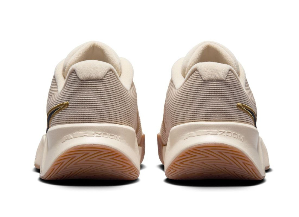Мужские кроссовки теннисные Nike Zoom GP Challenge Pro Premium - Бежевый