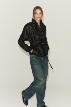 ZARA КУРТКА ИЗ ИСКУССТВЕННОЙ КОЖИ С ПОЯСОМ — ZW COLLECTION, ТЕМНО-КОРИЧНЕВЫЙ