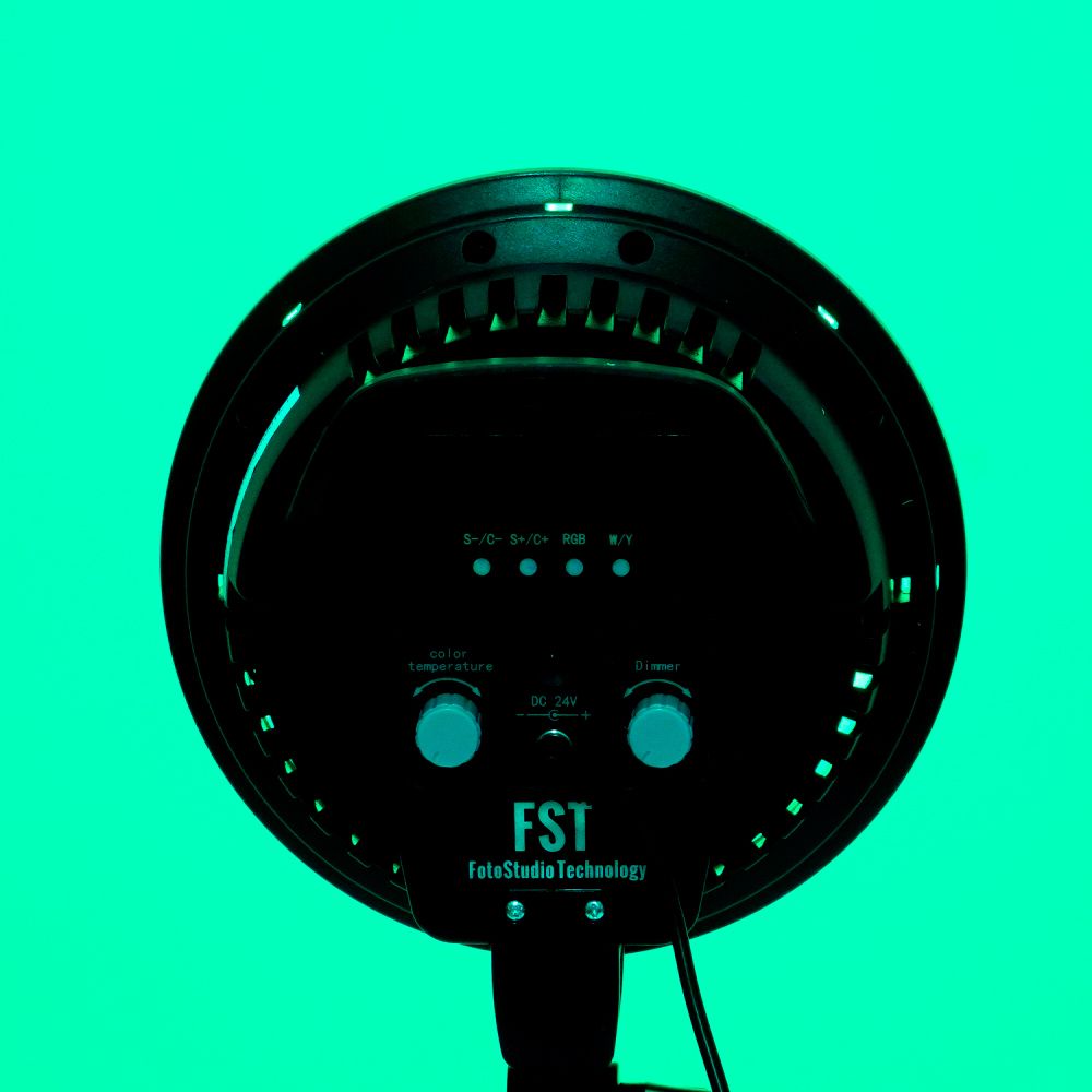 FST LED-1682RGB KIT