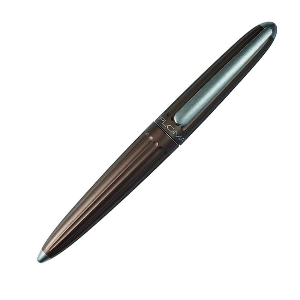 Перьевая ручка Diplomat Aero brown metallic F (D40304023) 1