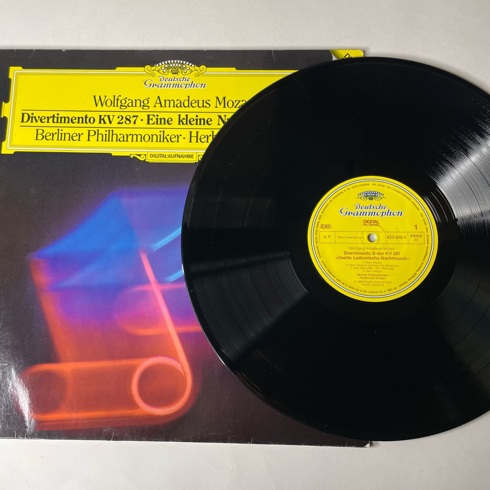 Винтажная виниловая пластинка В. А. Моцарт Mozart, Герберт фон Караян Herbert Von Karajan, Divertimento KV 287, Eine Kleine Nachtmusik KV 525 (Germany 1988)