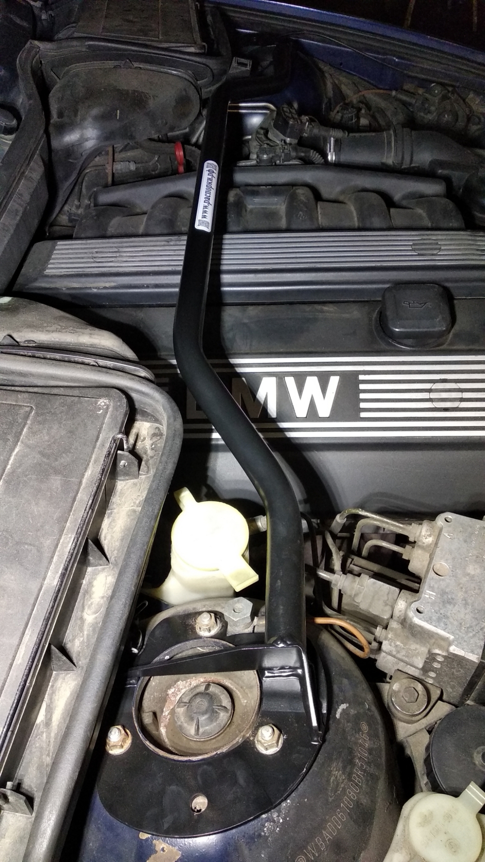 Распорка передних стоек (регулируемая) BMW E39 (ПОД ЗАКАЗ)