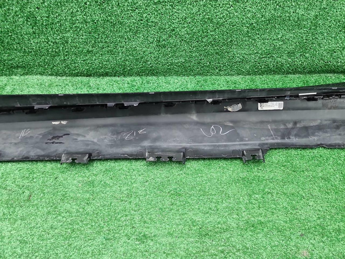 Накладка порога правая BMW X6 G06 (19-нв) M-paket