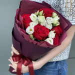 Нежное прикосновение.