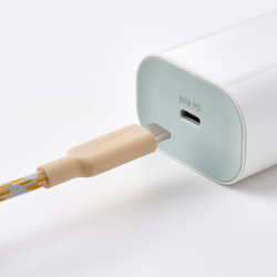IKEA SJÖSS  (ИКЕА ШЁСС)  -  Зарядное устройство USB 65 Вт с 1 портом