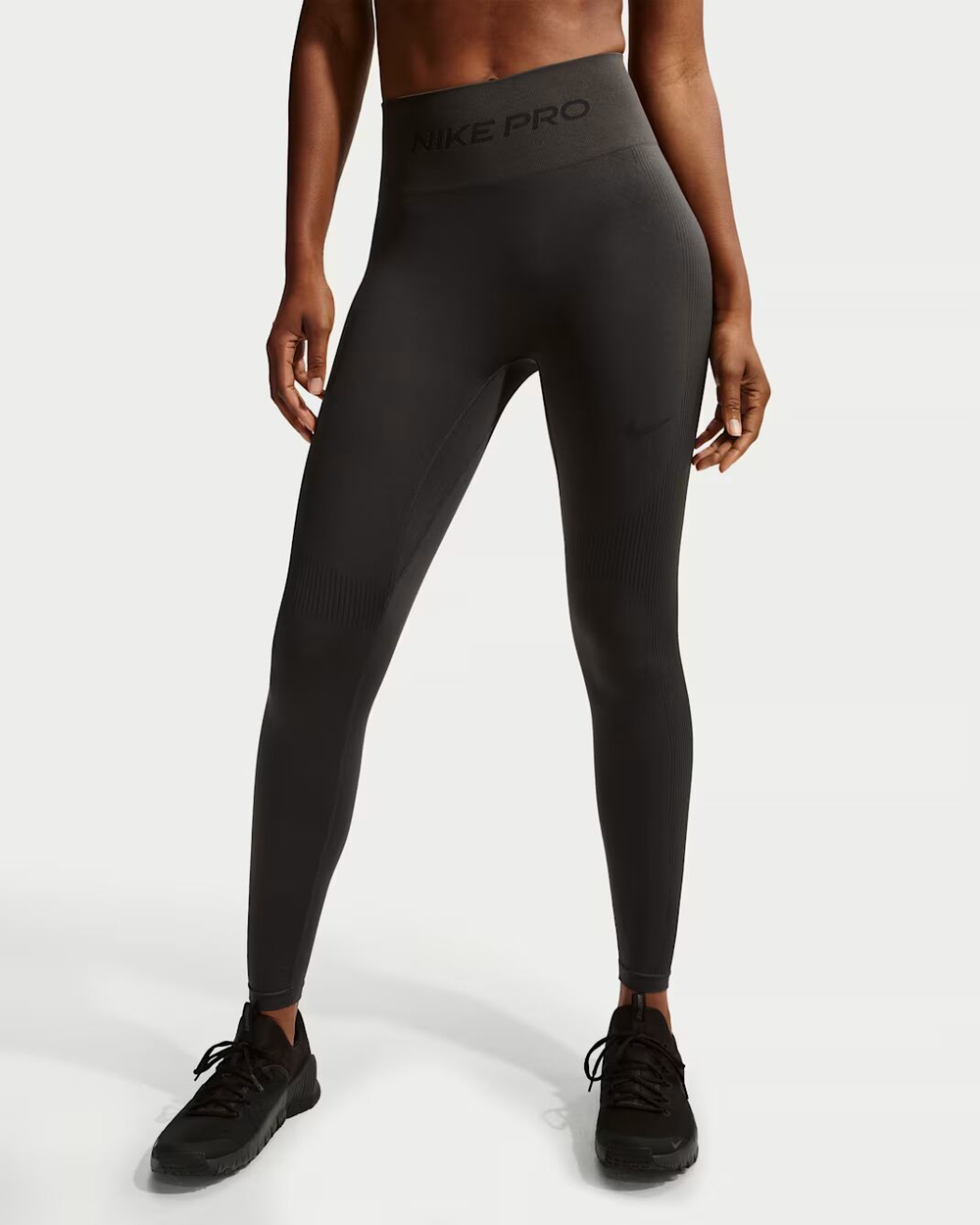Nike Pro Seamless Женские леггинсы с высокой талией и длиной выше щиколотки - NIKE