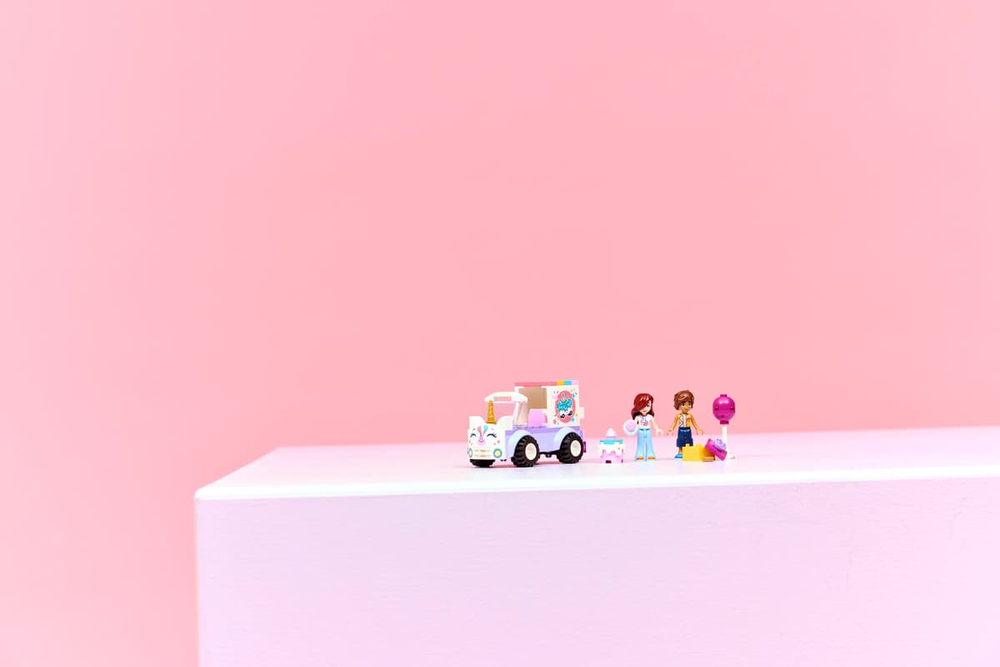 Конструктор LEGO Friends 42675 Unicorn Cake Delivery Car