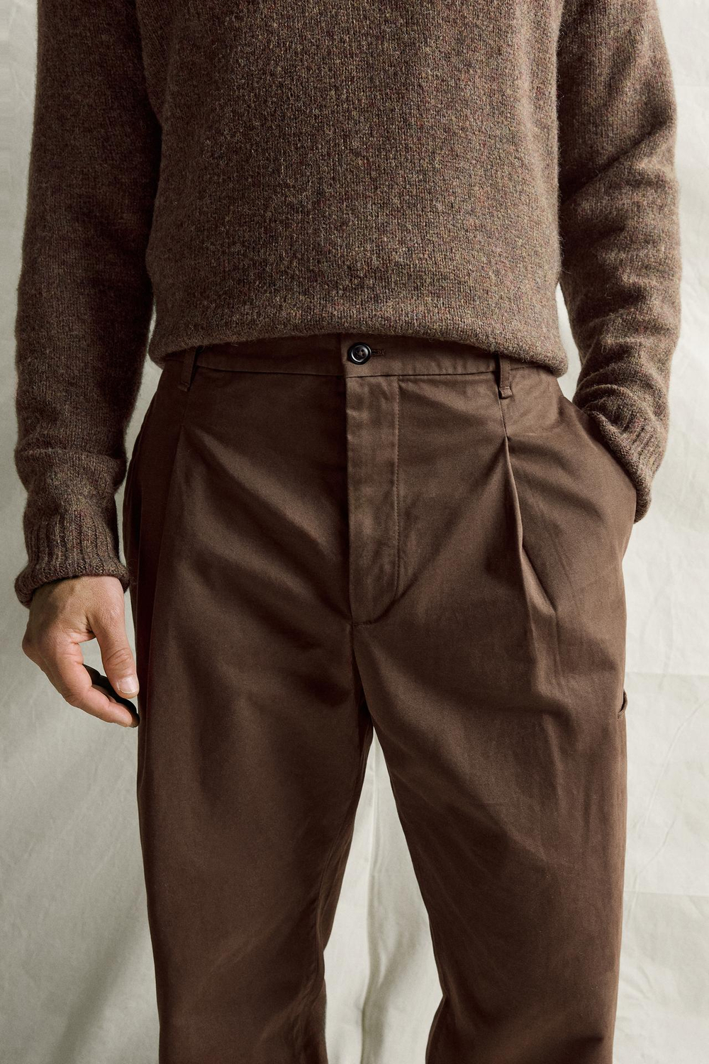ZARA БРЮКИ RELAXED FIT СО СКЛАДКАМИ, ШОКОЛАДНЫЙ