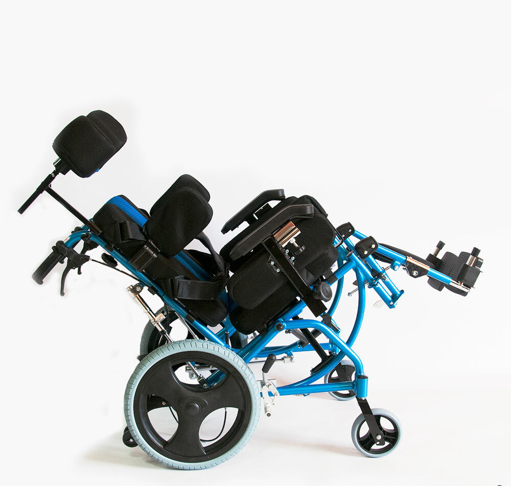 Кресло-коляска для инвалидов FS 958 LBHP-32